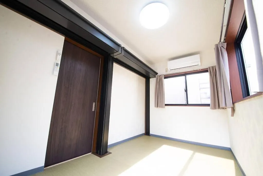 La3 Hotel Annex 新宿三階建て一軒家 Tokyo 0*,